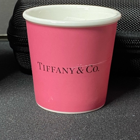 Tiffany Espresso Cups in Bone China, Set of Four - Picture 4 of 5